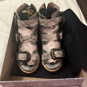 Freebird Violet Sandals